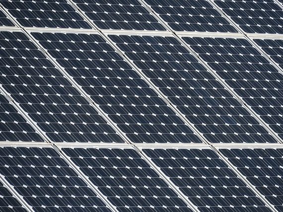 Effizienz von Solarzellen und Speicherung von regenerativen Energien